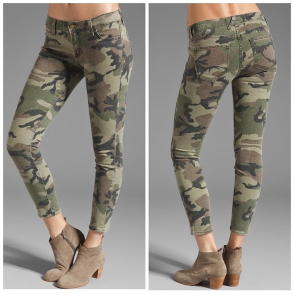 Elizabeth and James Textile Ozzy Camo Print Jeans Size 24
